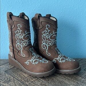 Roper Western Cowboy Boots Women’s Brown Leather Embroidered Blue Stitching